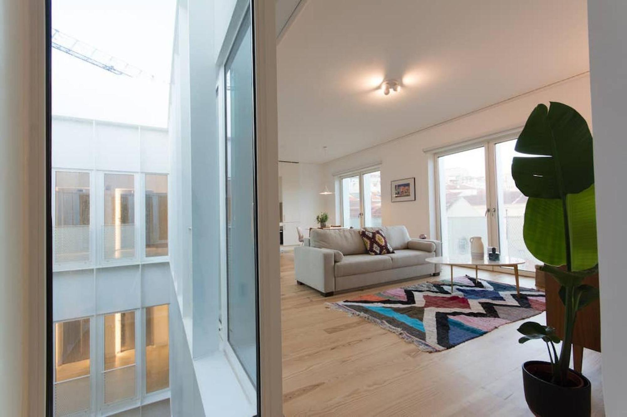 Wave Of Light In Lisbon By Innkeeper Bagian luar foto